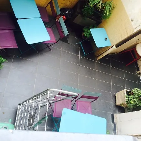 托尔比亚克酒店 *